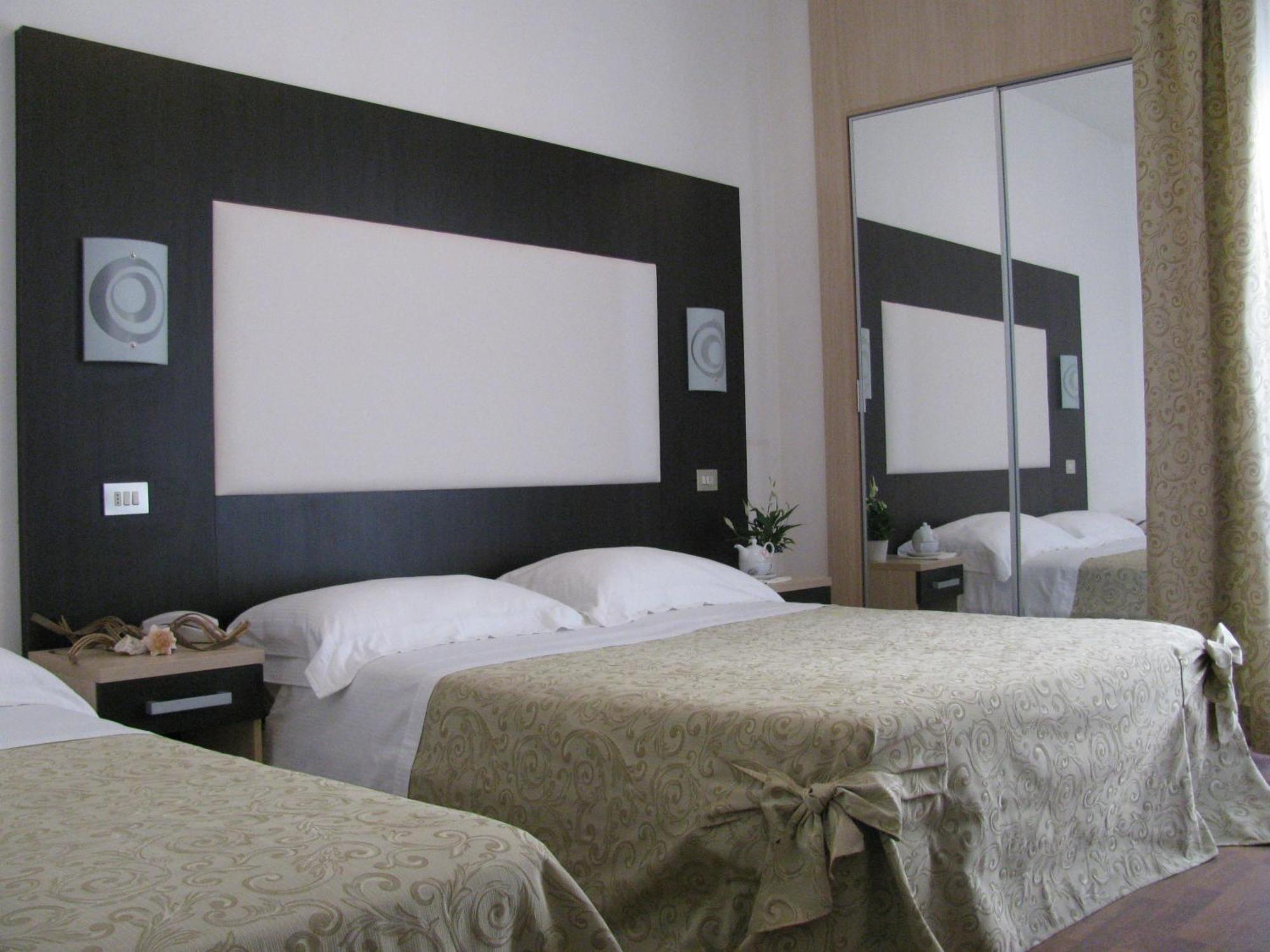 Hotel Baby B&B Μιλάνο Μαριτίμα Εξωτερικό φωτογραφία