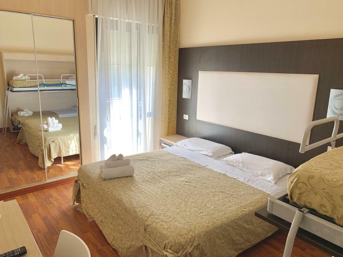 Hotel Baby B&B Μιλάνο Μαριτίμα Εξωτερικό φωτογραφία